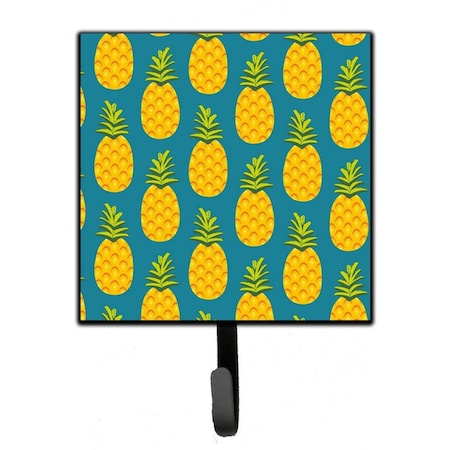 Carolines Treasures Pineapples on Teal Leash or Key Holder BB5145SH4